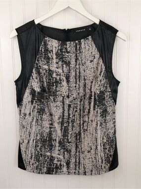 Trouvé Black and Blush Textured Sleeveless Top Size Medium